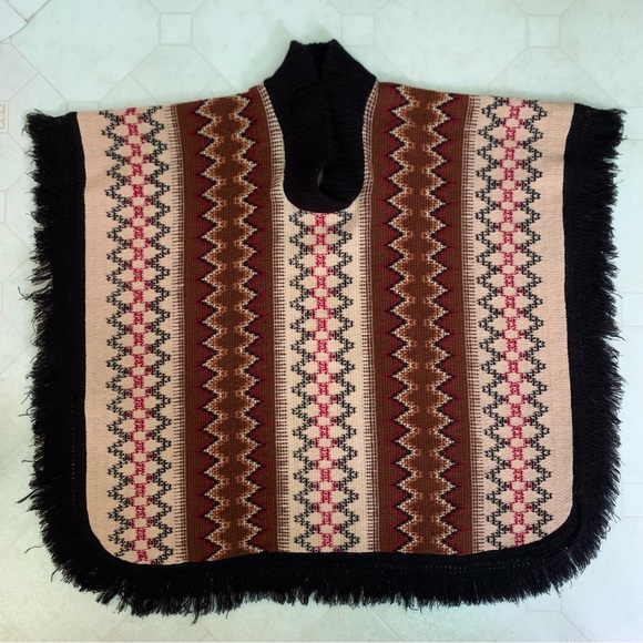 VTG woven poncho with zigzag pattern, fringe and shawl collar. Brown & tan. OS - Picture 2 of 7